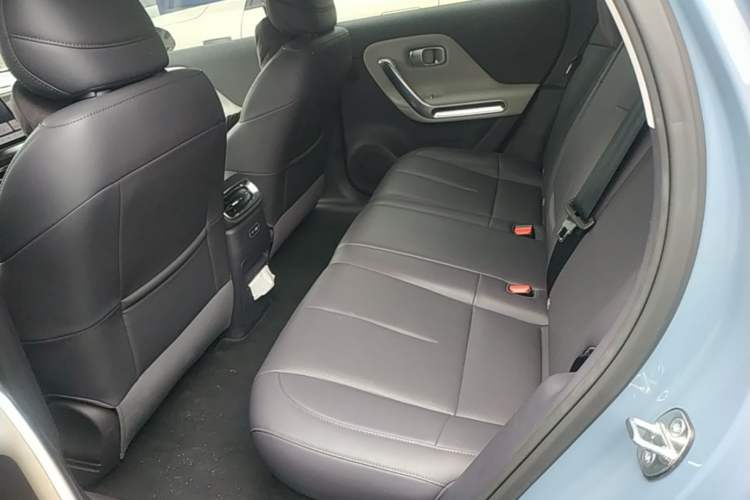 Used Leapmotor B01 2025 550 LiDAR Edition Left Rear Seat