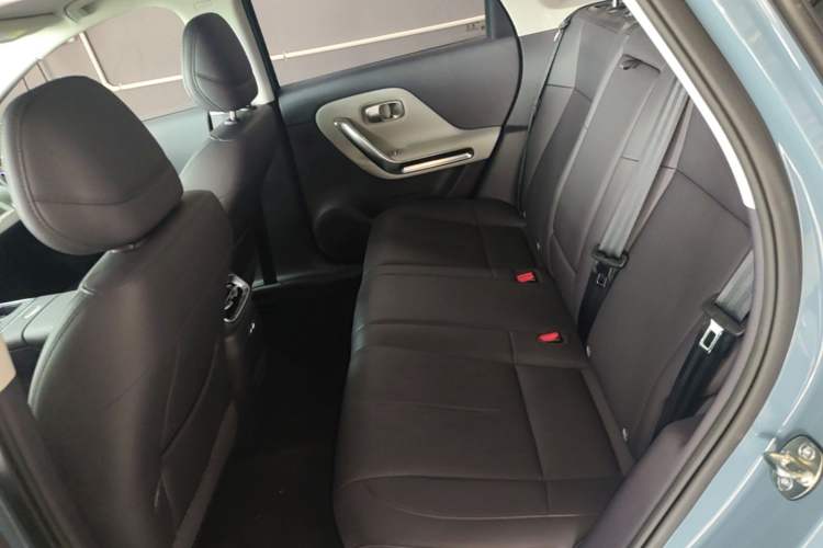 Used Leapmotor B01 2025 550 LiDAR Edition Left Rear Seat