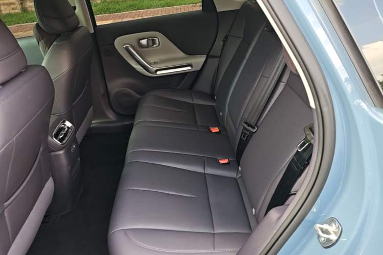 Used Leapmotor B01 2025 550 LiDAR Edition Left Rear Seat