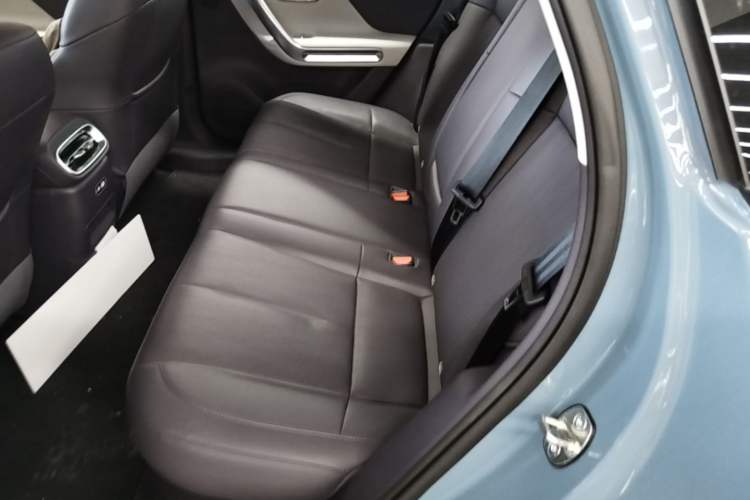 Used Leapmotor B01 2025 550 LiDAR Edition Left Rear Seat