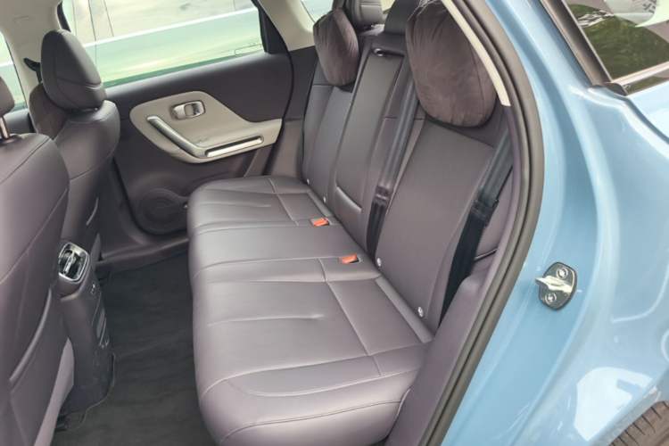 Used Leapmotor B01 2025 550 LiDAR Edition Left Rear Seat