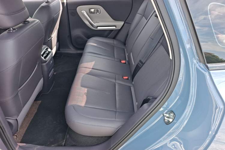 Used Leapmotor B01 2025 550 LiDAR Edition Left Rear Seat