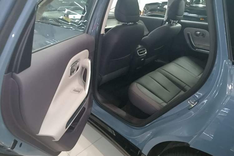 Used Leapmotor B01 2025 550 LiDAR Edition Left Rear Seat