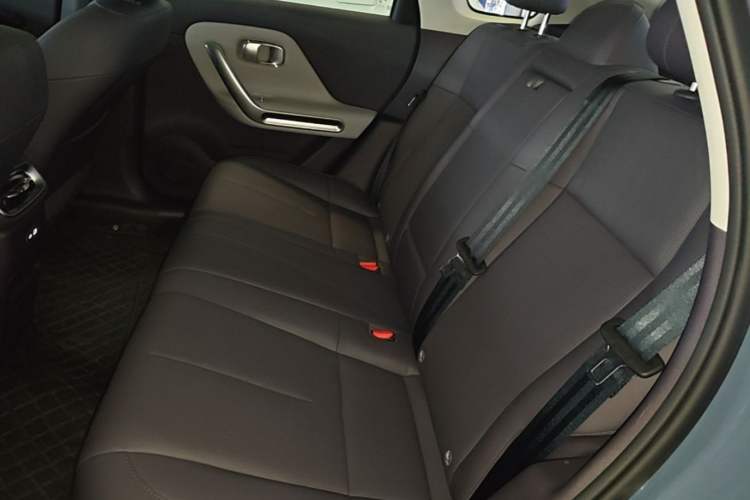 Used Leapmotor B01 2025 550 LiDAR Edition Left Rear Seat