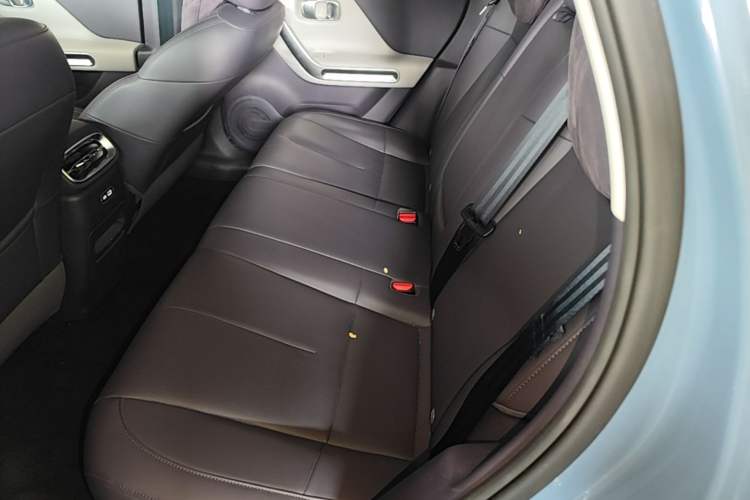 Used Leapmotor B01 2025 550 LiDAR Edition Left Rear Seat