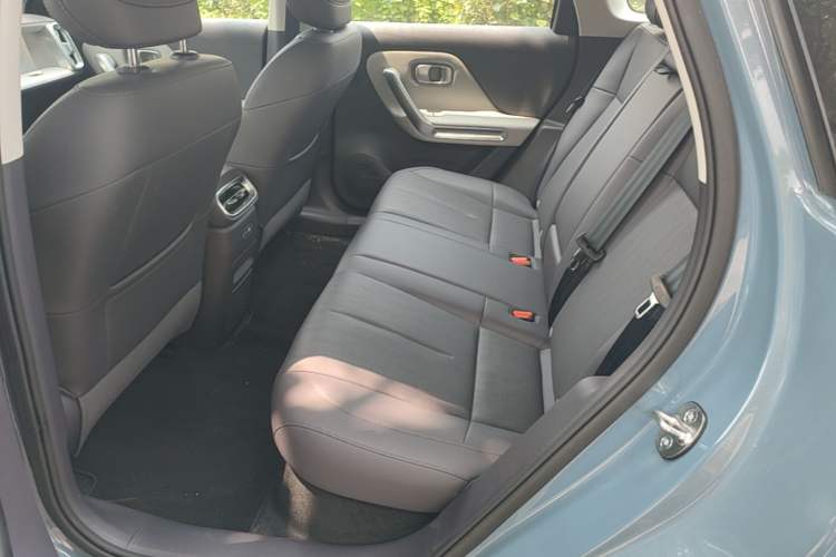 Used Leapmotor B01 2025 550 LiDAR Edition Left Rear Seat