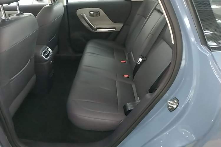 Used Leapmotor B01 2025 550 LiDAR Edition Left Rear Seat