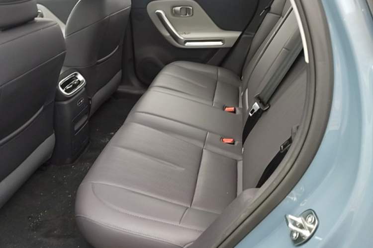 Used Leapmotor B01 2025 550 LiDAR Edition Left Rear Seat