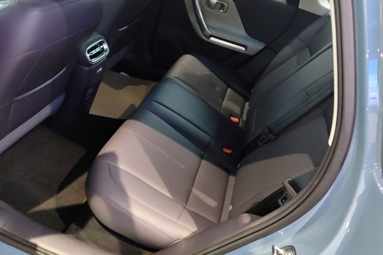 Used Leapmotor B01 2025 550 LiDAR Edition Left Rear Seat