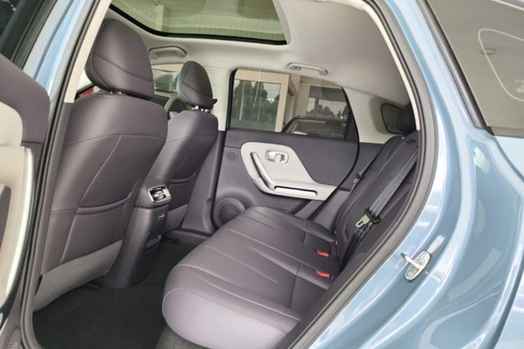 Used Leapmotor B01 2025 550 LiDAR Edition Left Rear Seat