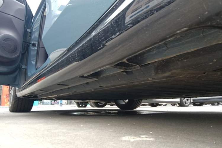 Used Leapmotor B01 2025 550 LiDAR Edition Left Side Sill