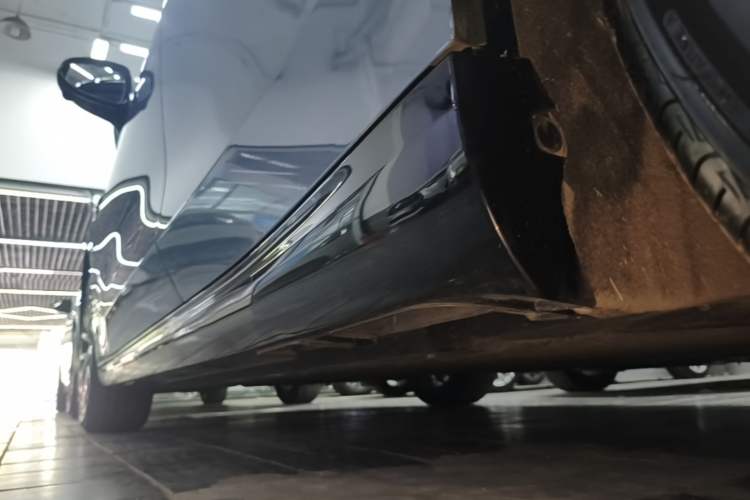 Used Leapmotor B01 2025 550 LiDAR Edition Left Side Sill