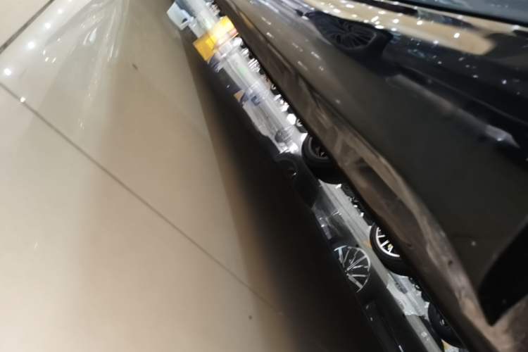 Used Leapmotor B01 2025 550 LiDAR Edition Left Side Sill