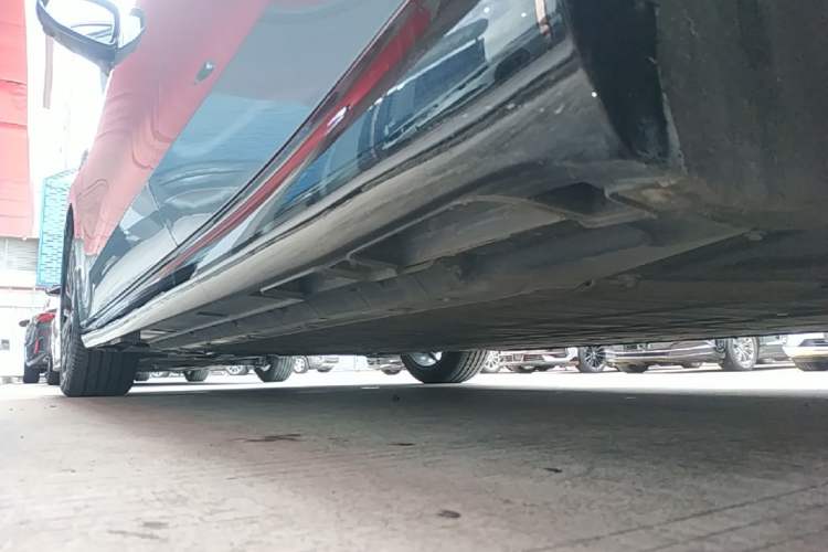 Used Leapmotor B01 2025 550 LiDAR Edition Left Side Sill