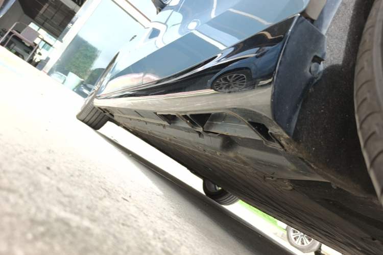 Used Leapmotor B01 2025 550 LiDAR Edition Left Side Sill