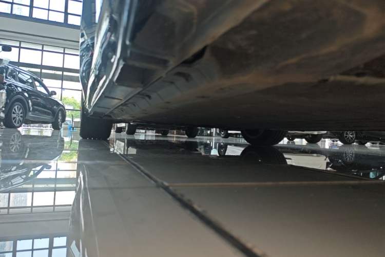 Used Leapmotor B01 2025 550 LiDAR Edition Left Side Sill