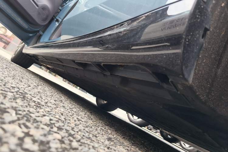 Used Leapmotor B01 2025 550 LiDAR Edition Left Side Sill