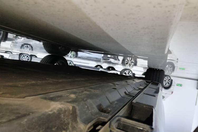 Used Leapmotor B01 2025 550 LiDAR Edition Left Side Sill