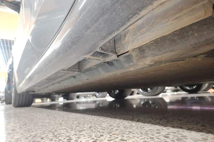 Used Leapmotor B01 2025 550 LiDAR Edition Left Side Sill