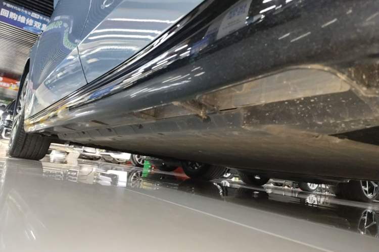 Used Leapmotor B01 2025 550 LiDAR Edition Left Side Sill