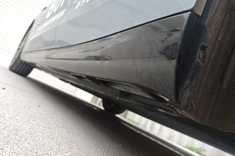 Used Leapmotor B01 2025 550 LiDAR Edition Left Side Sill