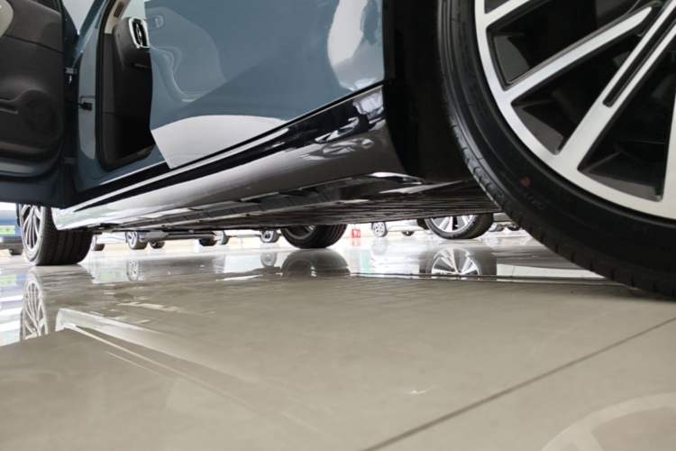 Used Leapmotor B01 2025 550 LiDAR Edition Left Side Sill