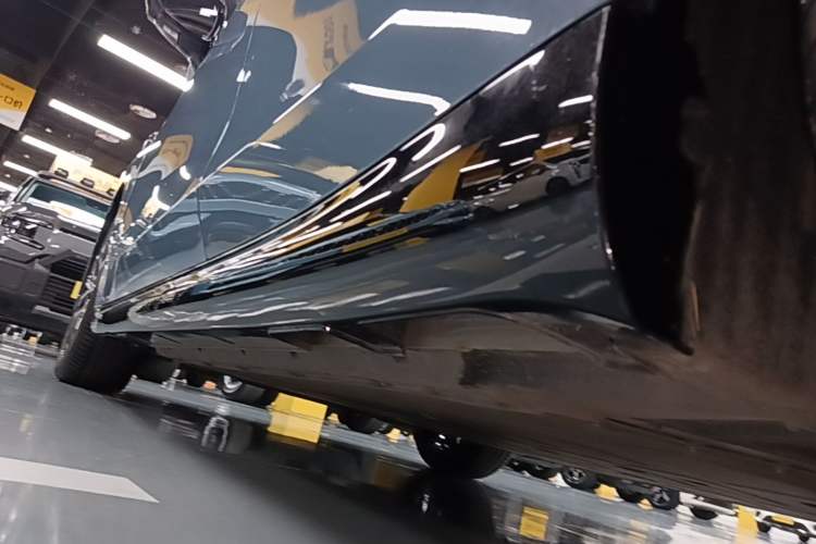 Used Leapmotor B01 2025 650 LiDAR Edition Left Side Sill