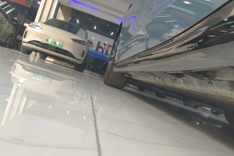 Used Leapmotor B01 2025 550 LiDAR Edition Left Side Sill