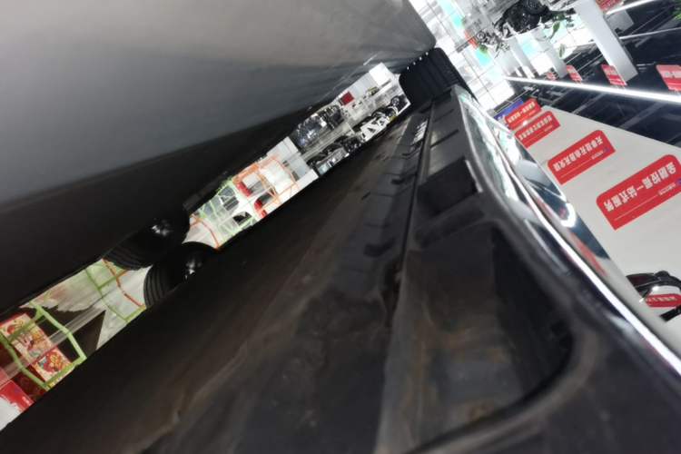 Used Leapmotor B01 2025 550 LiDAR Edition Left Side Sill
