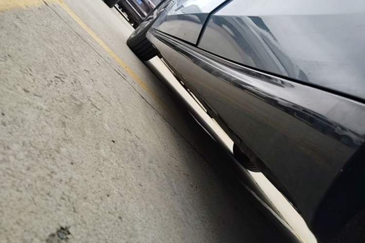 Used Leapmotor B01 2025 550 LiDAR Edition Left Side Sill