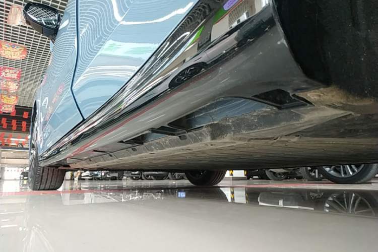 Used Leapmotor B01 2025 550 LiDAR Edition Left Side Sill
