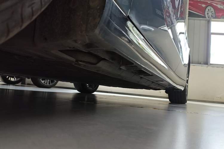 Used Leapmotor B01 2025 550 LiDAR Edition Left Side Sill