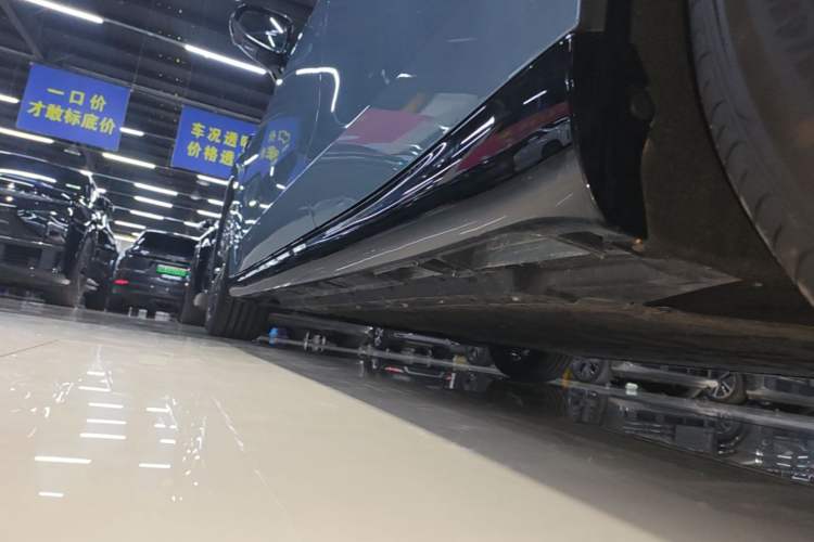 Used Leapmotor B01 2025 550 LiDAR Edition Left Side Sill