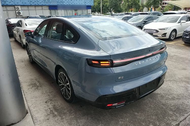 Used Leapmotor B01 2025 550 LiDAR Edition Rear Left 45 Deg