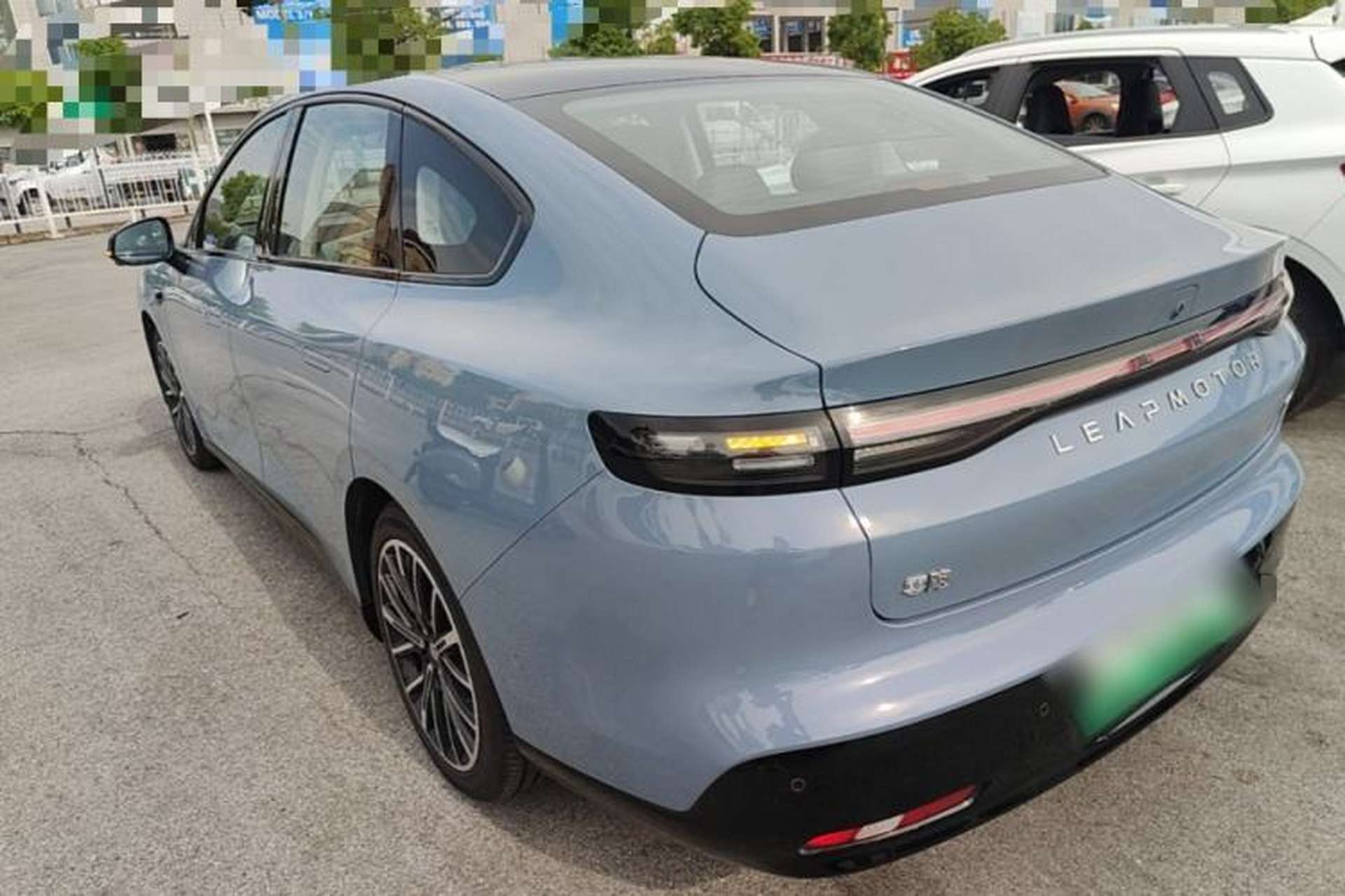 Used Leapmotor B01 2025 550 LiDAR Edition Rear Left 45 Deg