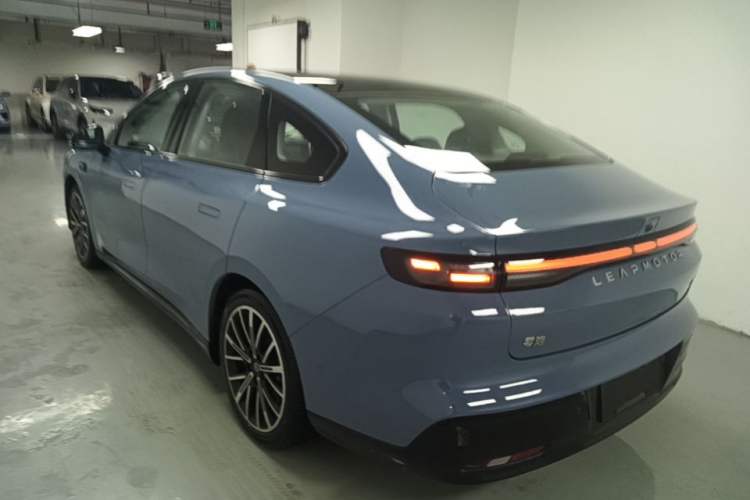 Used Leapmotor B01 2025 550 LiDAR Edition Rear Left 45 Deg