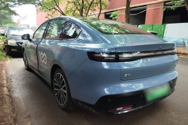 Used Leapmotor B01 2025 550 LiDAR Edition Rear Left 45 Deg