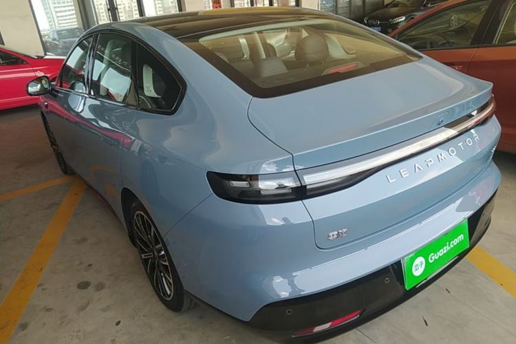 Used Leapmotor B01 2025 550 LiDAR Edition Rear Left 45 Deg