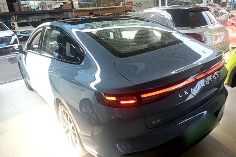 Used Leapmotor B01 2025 550 LiDAR Edition Rear Left 45 Deg