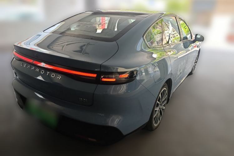 Used Leapmotor B01 2025 550 LiDAR Edition Rear Right 45 Deg