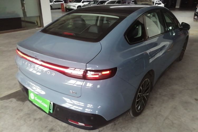 Used Leapmotor B01 2025 550 LiDAR Edition Rear Right 45 Deg