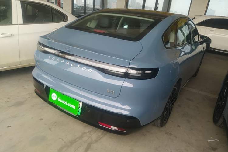 Used Leapmotor B01 2025 550 LiDAR Edition Rear Right 45 Deg