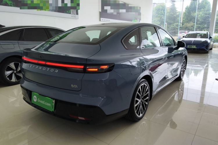 Used Leapmotor B01 2025 550 LiDAR Edition Rear Right 45 Deg