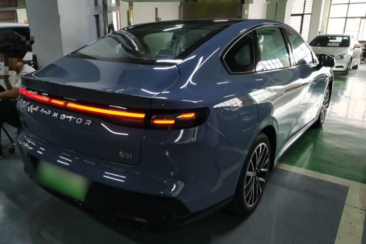Used Leapmotor B01 2025 550 LiDAR Edition Rear Right 45 Deg