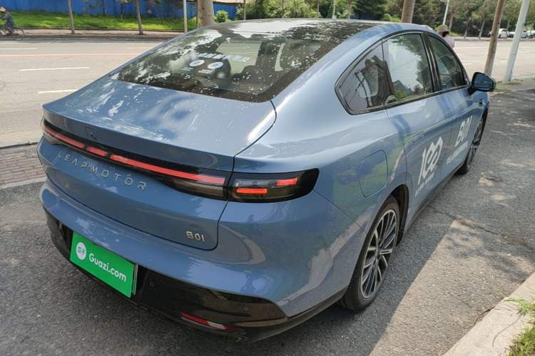 Used Leapmotor B01 2025 550 LiDAR Edition Rear Right 45 Deg