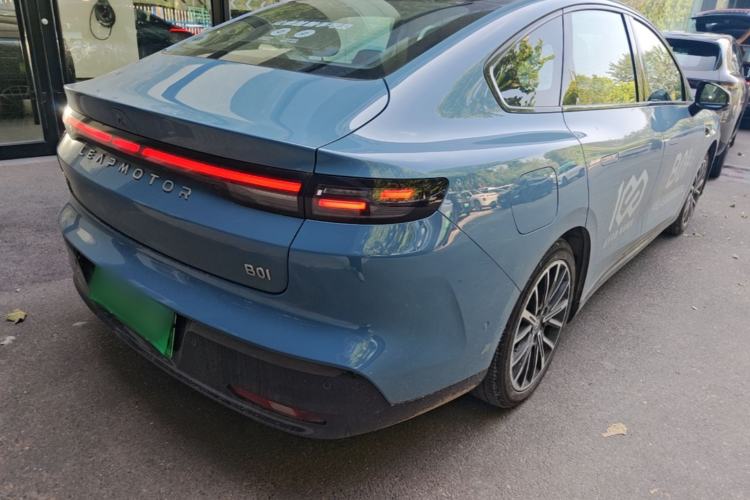 Used Leapmotor B01 2025 550 LiDAR Edition Rear Right 45 Deg