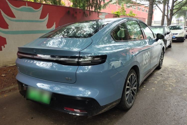 Used Leapmotor B01 2025 550 LiDAR Edition Rear Right 45 Deg