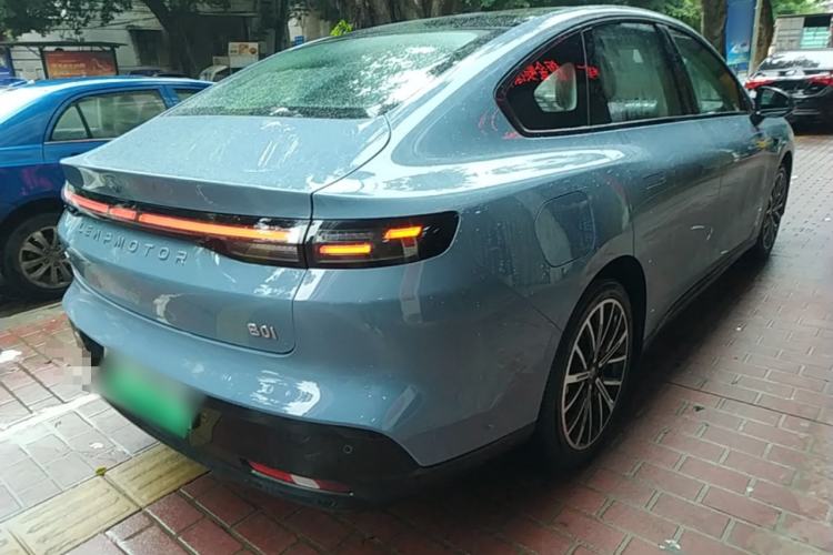 Used Leapmotor B01 2025 550 LiDAR Edition Rear Right 45 Deg