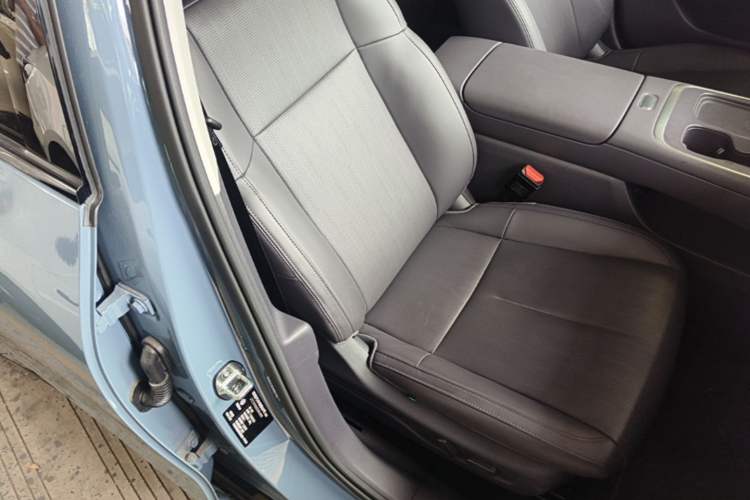 Used Leapmotor B01 2025 550 LiDAR Edition Right Front Seat