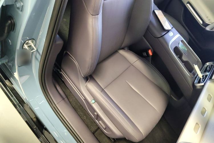 Used Leapmotor B01 2025 550 LiDAR Edition Right Front Seat